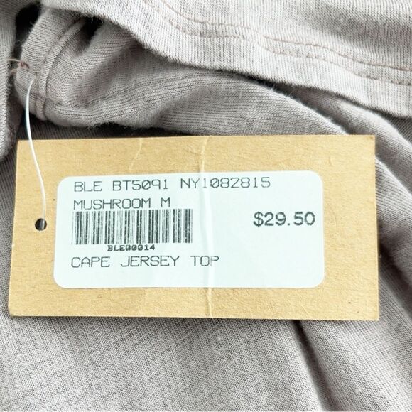 NWT Blue Blush Cape Jersey Top Lavender Womens Size Medium - Picture 9 of 9